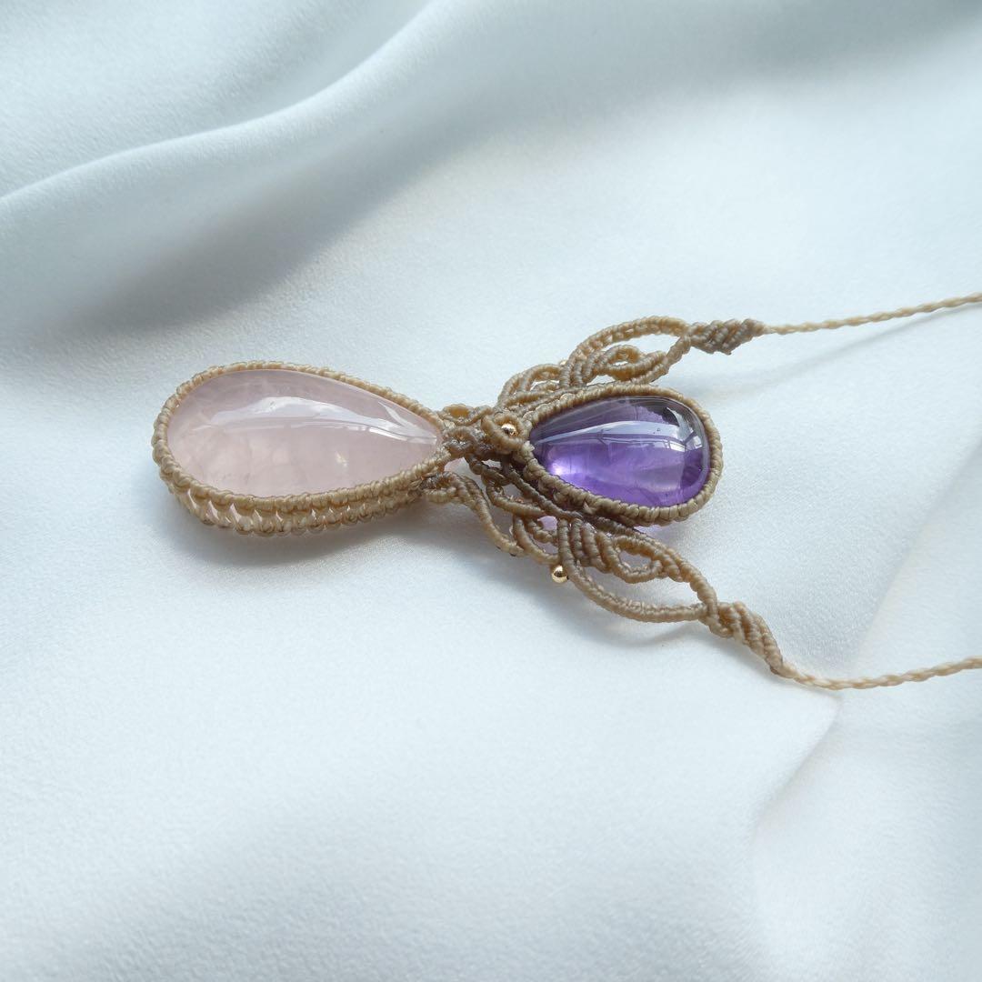 ローズクォーツ・アメジストのマクラメネックレス