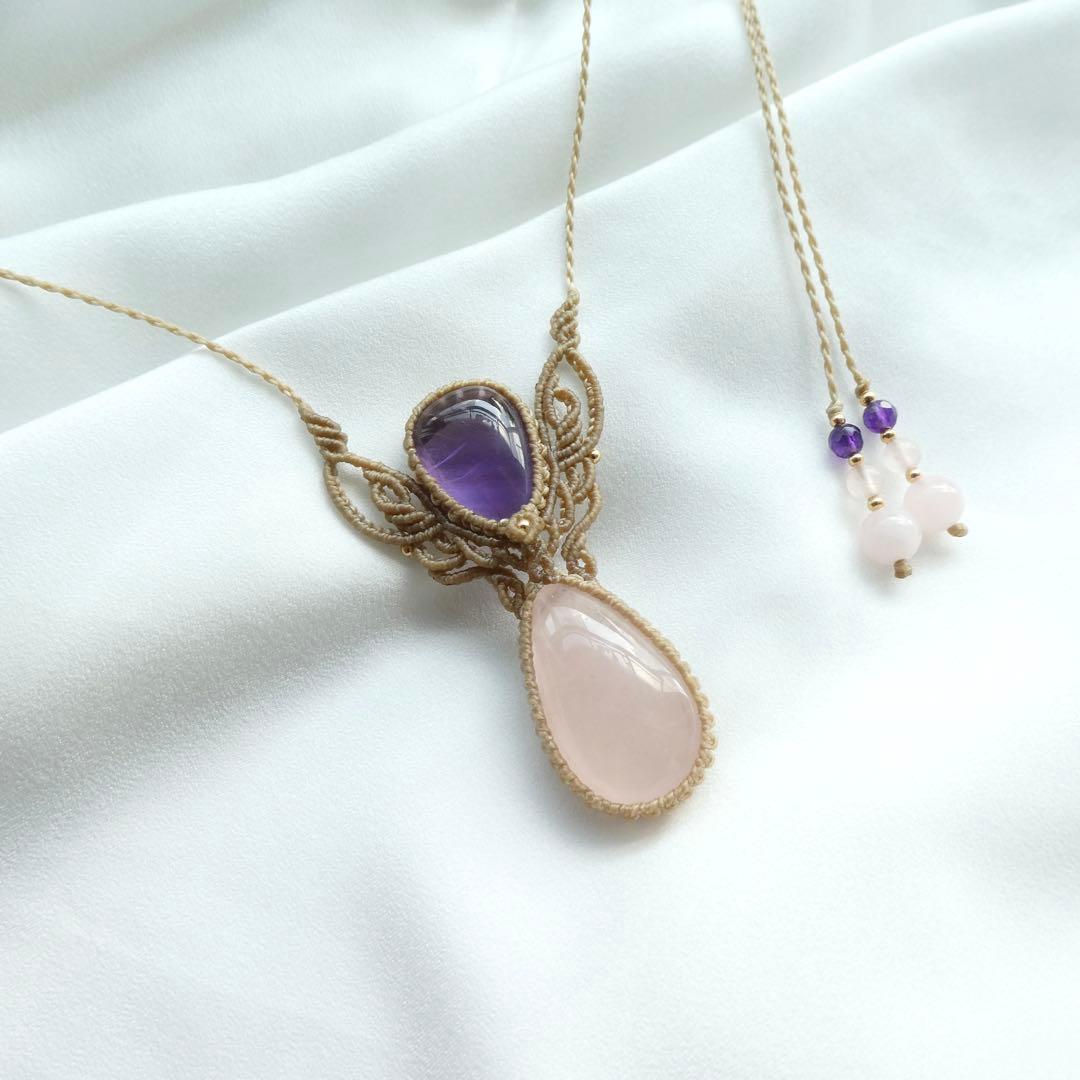 ローズクォーツ・アメジストのマクラメネックレス