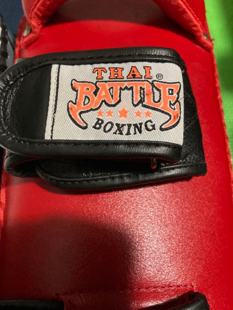 最終価格TWINS SPECIAL 、タイバトルボクシング本革キックミット