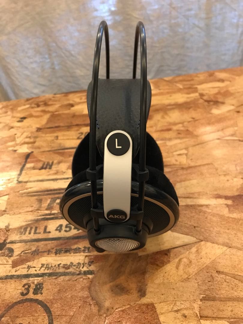 【僅かな傷&ほぼ未使用】AKG K702 オープンバックヘッドフォン