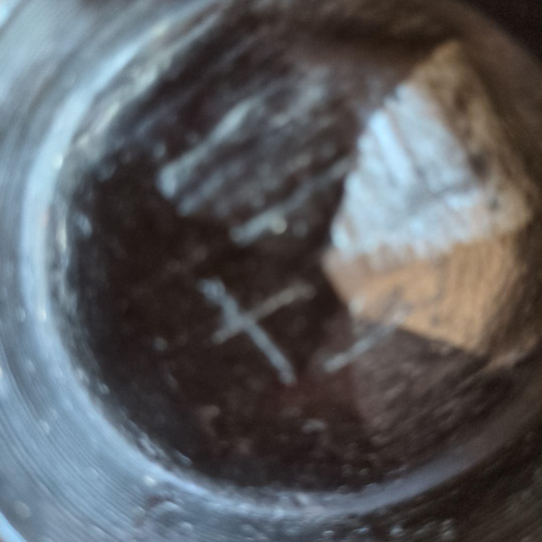 黒い木製の丸型椀　骨董品