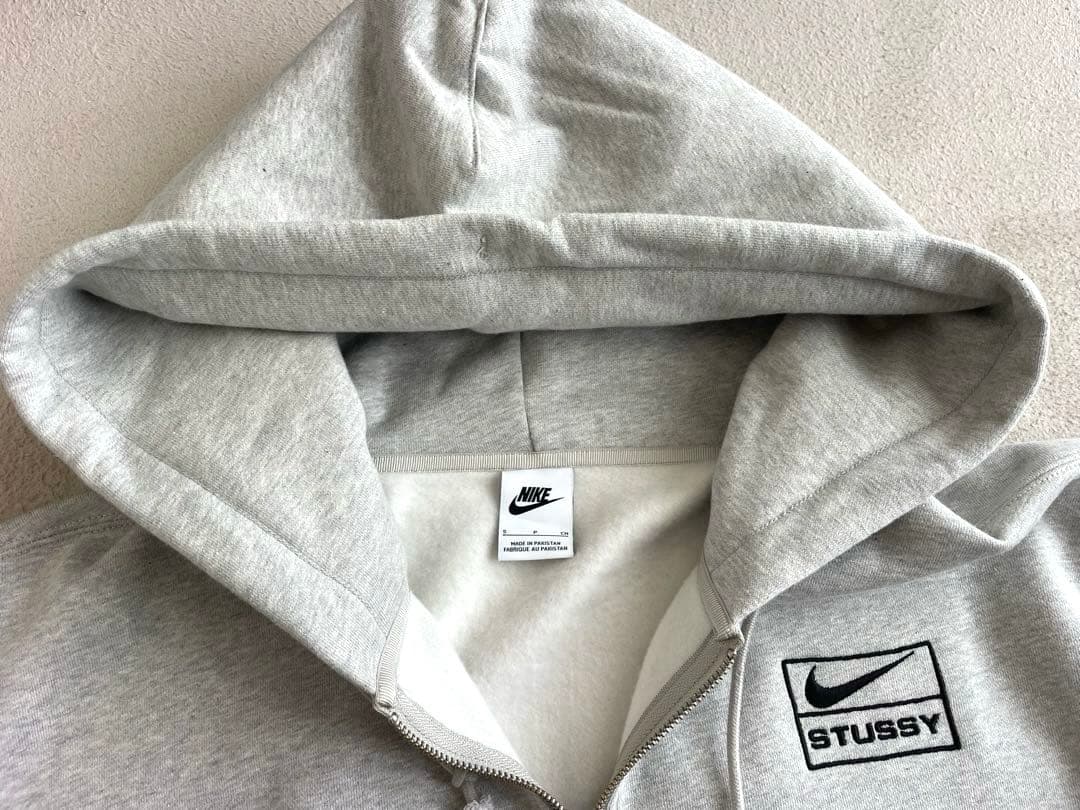 Stussy x Nike Fleece Zip Hoodie グレー 2025