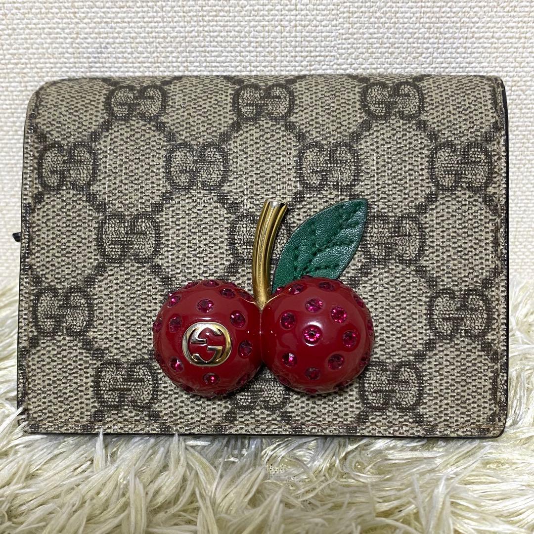 美品 ストーン完備✨ GUCCI グッチ チェリー 二つ折り財布 GG柄