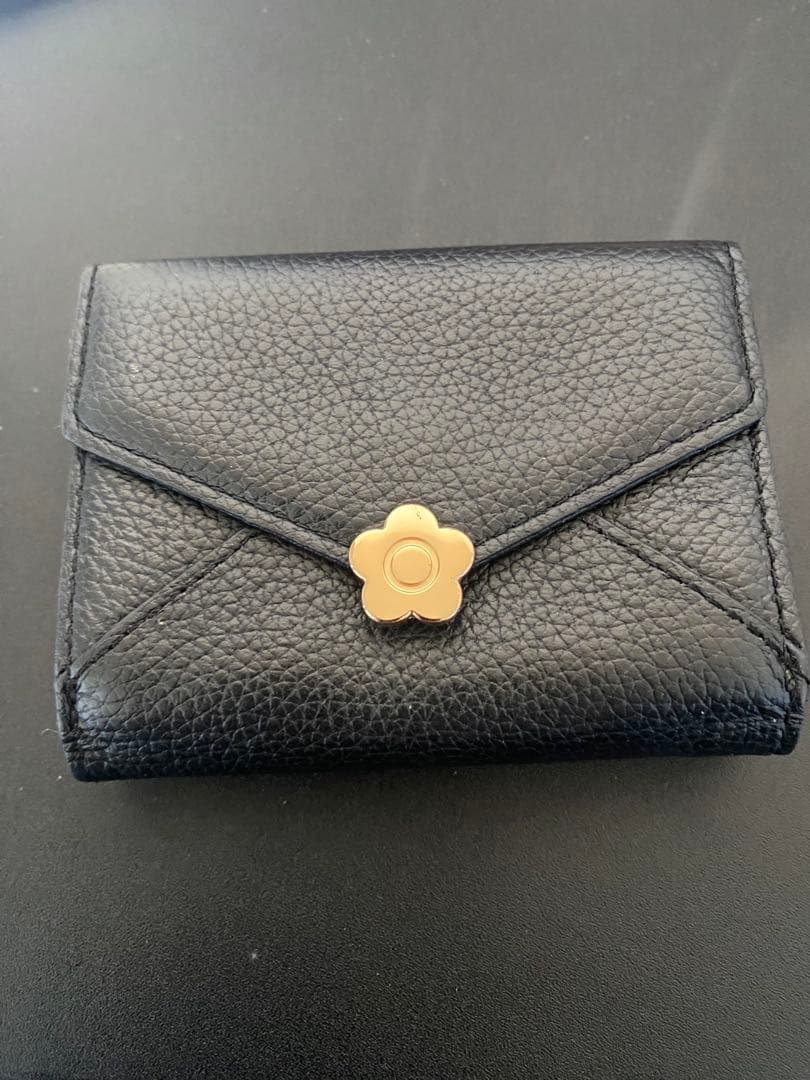 美品！　マリークアント　三つ折り財布　ブラック