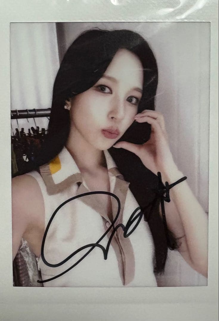 TWICE ミナ　直筆サイン入りチェキ