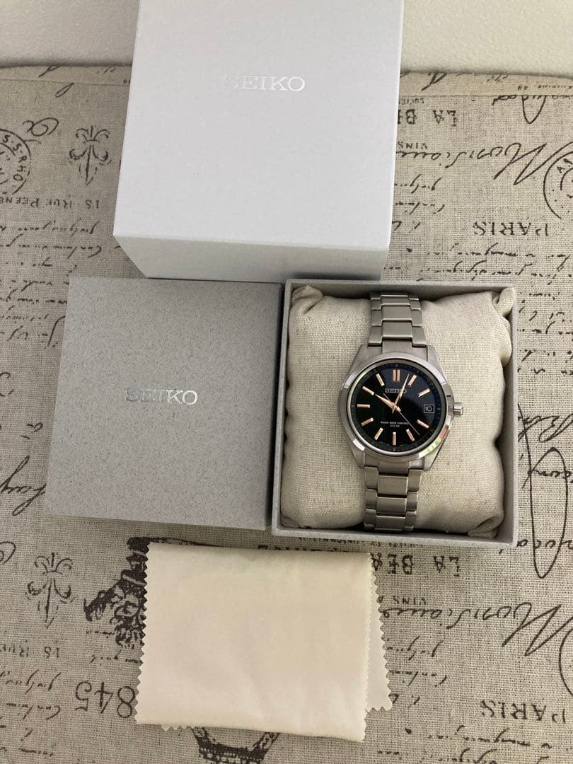 良品！セイコー SEIKO ブライツ チタン 電波ソーラー sagz087