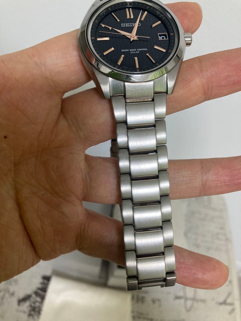 良品！セイコー SEIKO ブライツ チタン 電波ソーラー sagz087