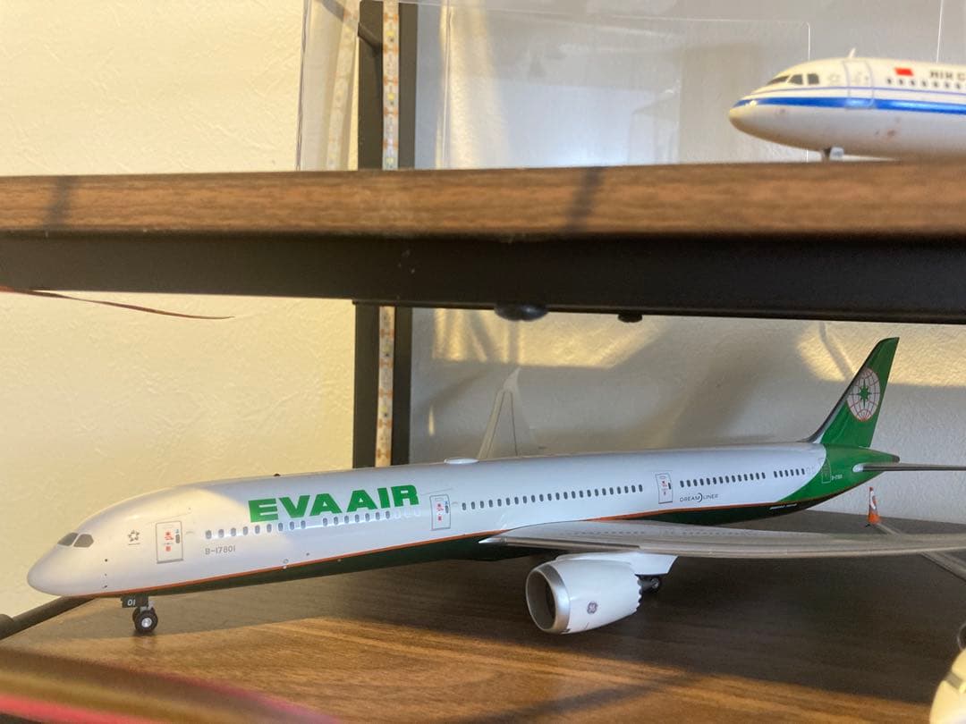 1/200 EVA AIR Boeing 787-10ディスプレイモデル