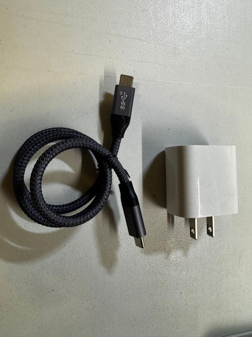 iPadpro M4 512GBマジックキーボード　セルラー バッテリー100%