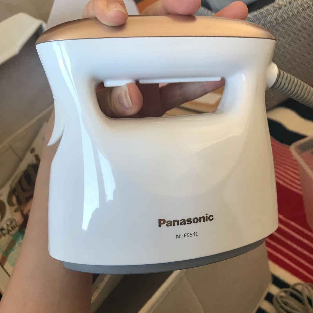 パナソニック 衣類スチーマーNI-FS540|アイロン|パナソニックビューティー