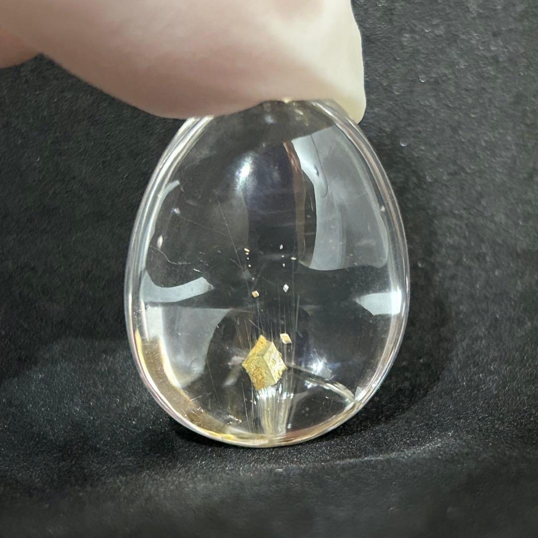 パイライトインクォーツ 六面体パイライト 貫入結晶 ルチルの噴水 激レア！