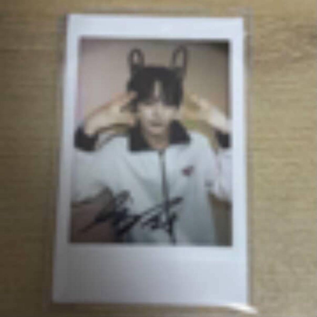 NouerA リン 直筆サイン入り チェキ ポラロイド ポラ