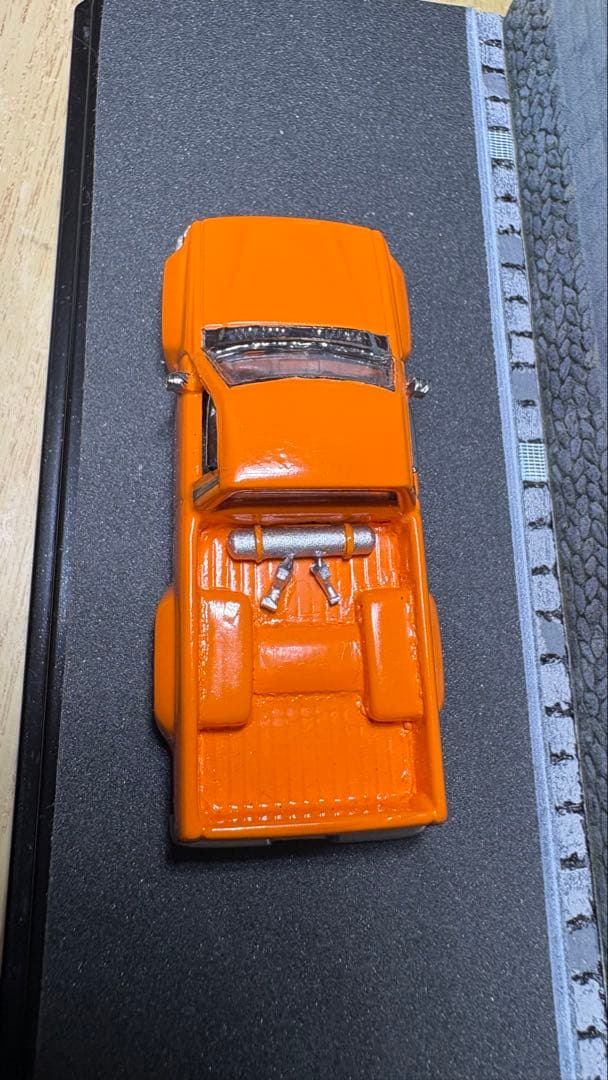 ホットウィール　バックトゥザフュチャー1987トヨタピックアップトラックカスタム