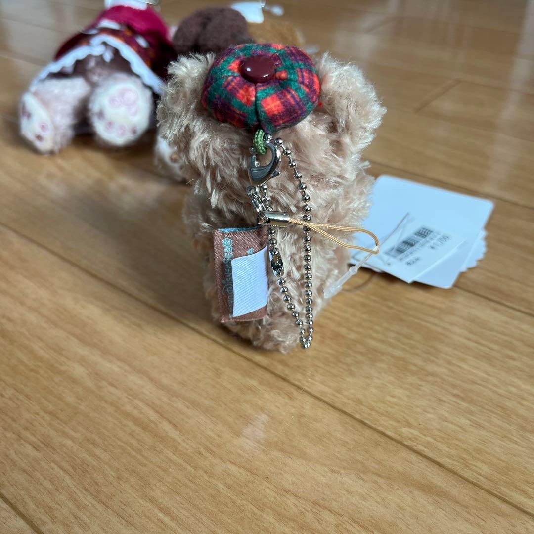 ダッフィー　シェリーメイ　ダッフィたちの秋のぼうけん　ぬいぐるみバッジ