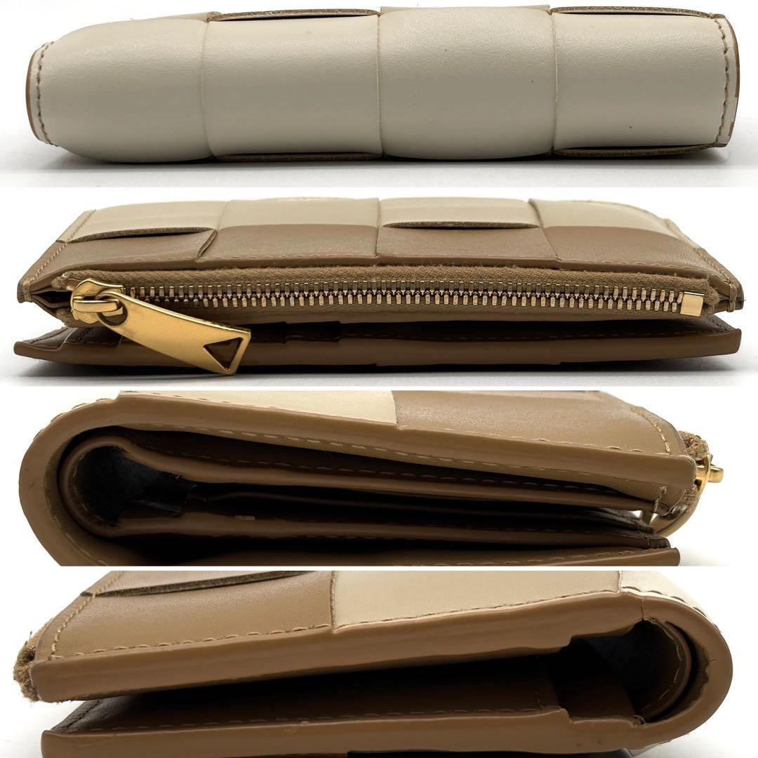 未使用級・日本限定色 ボッテガヴェネタ 二つ折り財布 カセット マキシイントレ