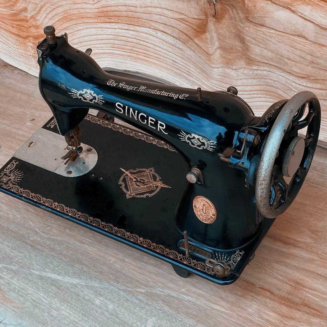 昭和レトロ シンガーミシン(ヴィンテージ)レトロなインテリアとしてお勧めします