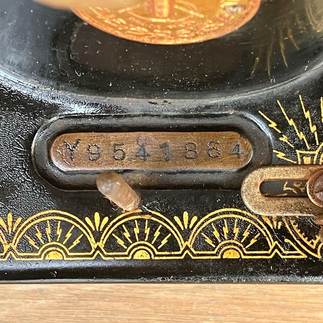 昭和レトロ シンガーミシン(ヴィンテージ)レトロなインテリアとしてお勧めします