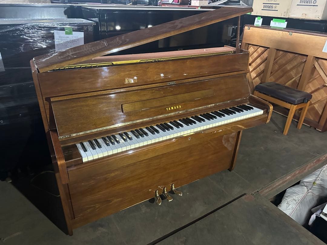 【新年特価】YAMAHA M1A アップライトピアノ