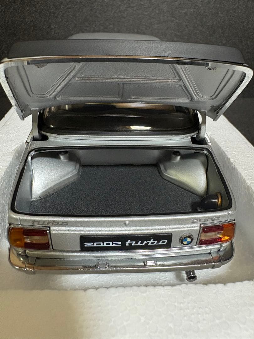 AUTO art 1/18 BMW 2002 TURBO シルバー マルニターボ