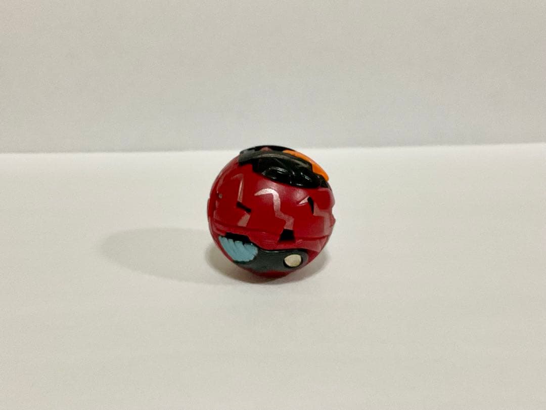 ノヴァヘリオス　スペシャルカラー仕様　560G 爆丸拡張パック