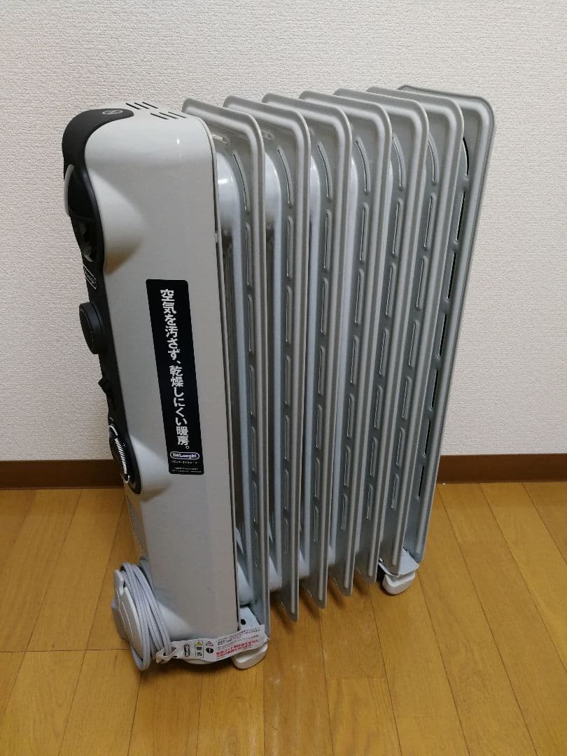 デロンギ　オイルヒーター　HJ0812