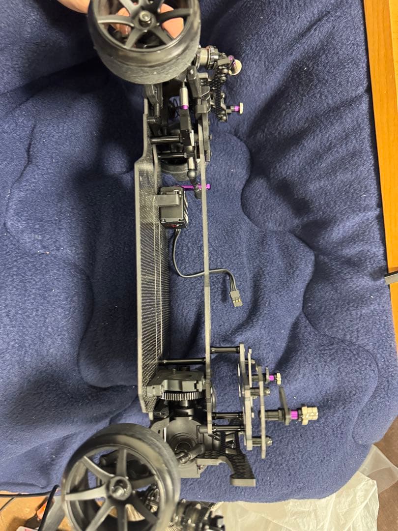 ミャクミャク品　ラジコン　シャーシ、サーボ付き