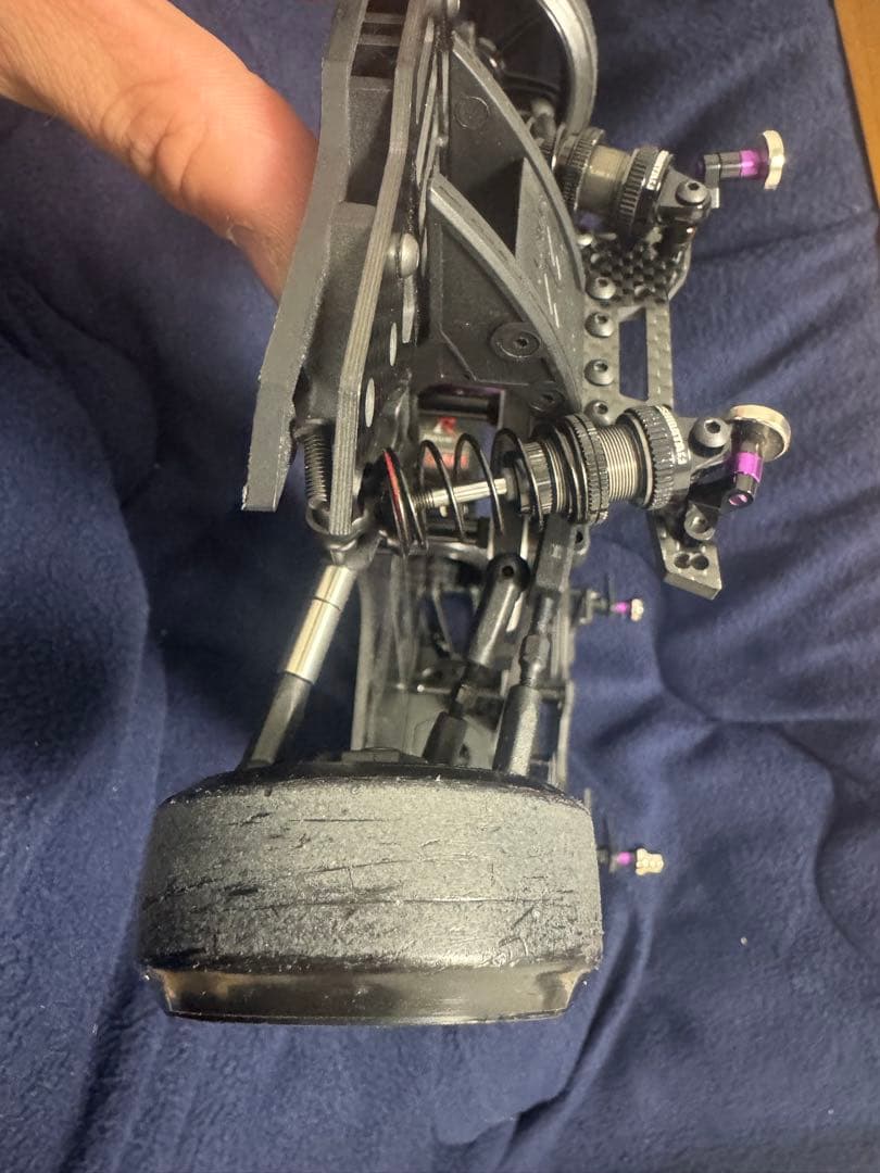 ミャクミャク品　ラジコン　シャーシ、サーボ付き