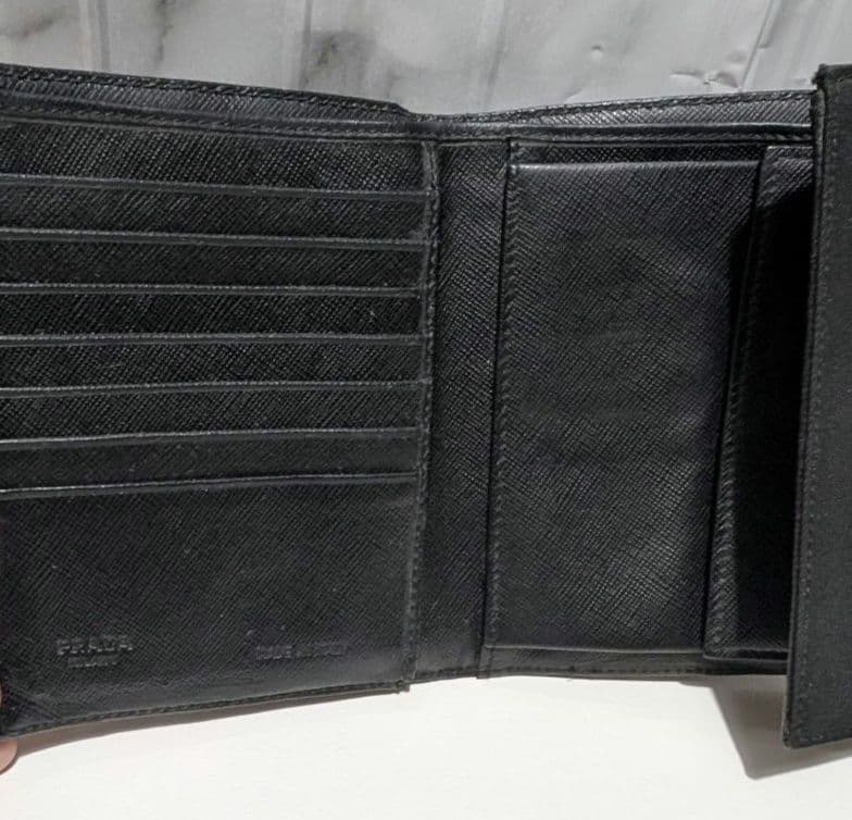 PRADA　三つ折財布★