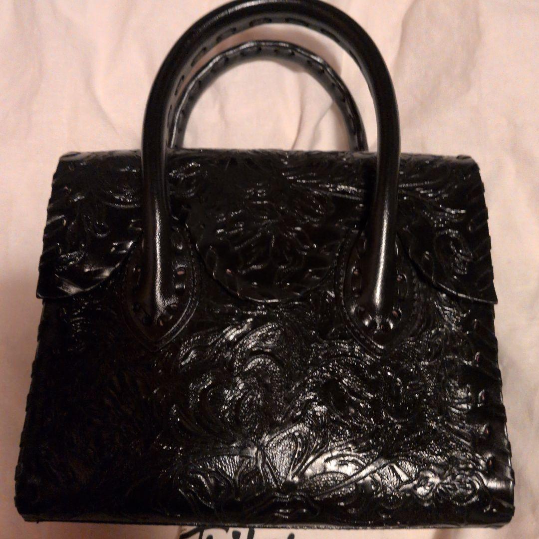 カービングトライブスミニショルダーバッグ