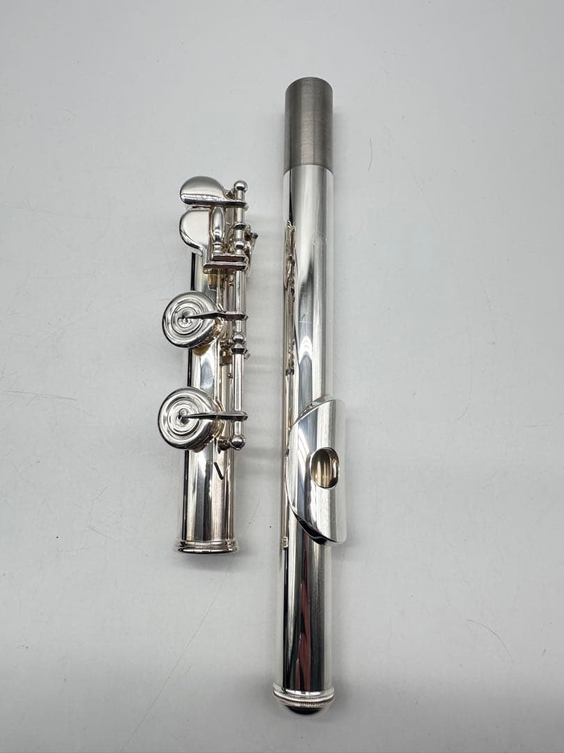 現行モデル　美品　YAMAHA　ヤマハ　YFL-212　フルート