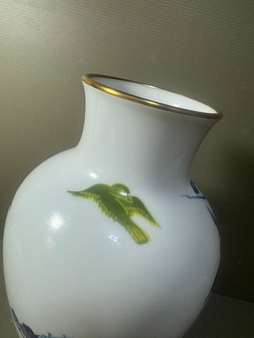 2317 大倉陶園　梅 椿 鳥 金彩 花瓶　未使用