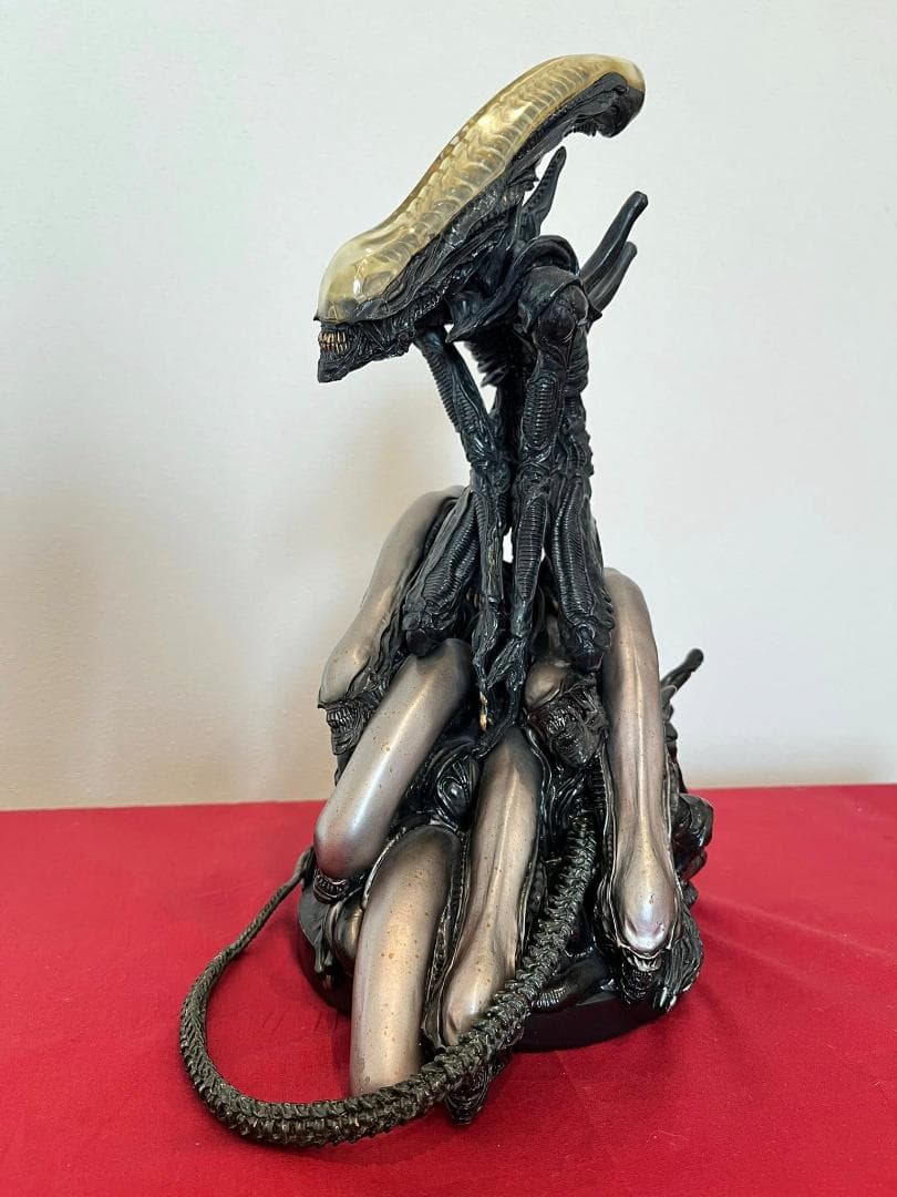 フューチャーモデルズ エイリアンパイル フィギュア 原型:竹谷隆之