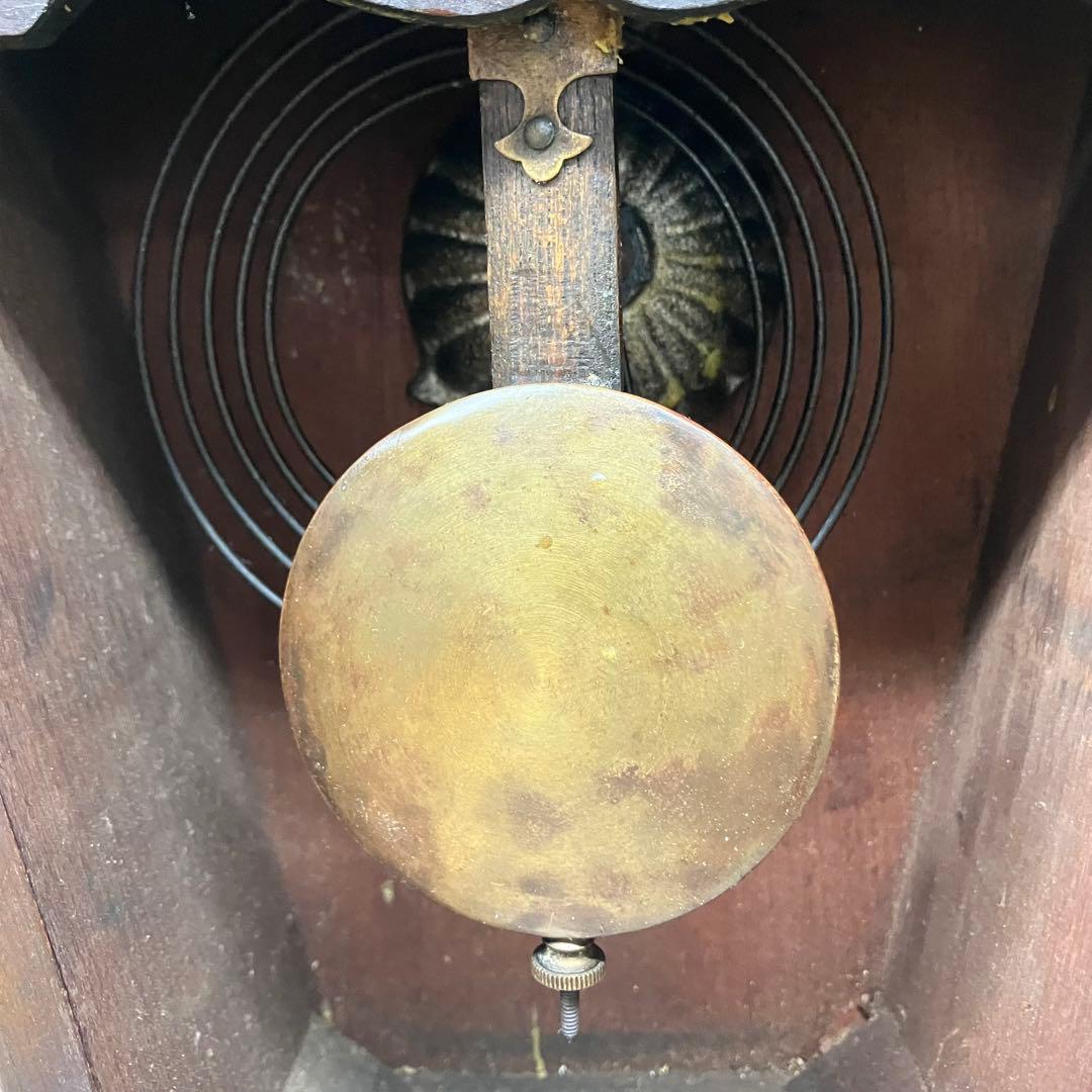 ①TRADE MARK 掛け時計　振り子時計　ゼンマイ式　※現状渡し