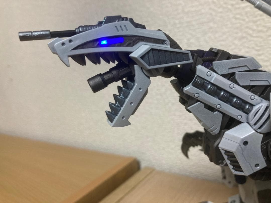 ゾイド ジェノザウラー スノーホワイト 説明欄必読