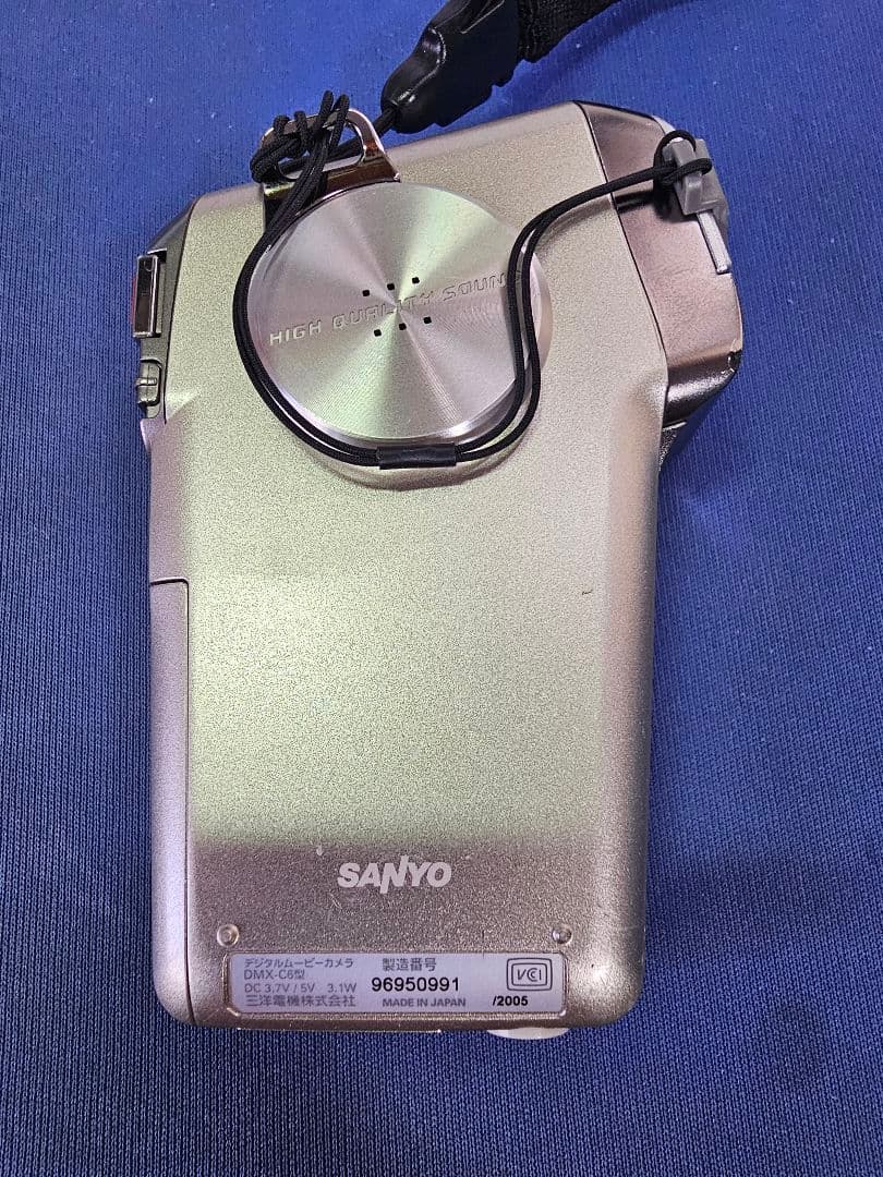 【美品】SANYO サンヨー Xacti DMX-C6型 ビンテージシルバー