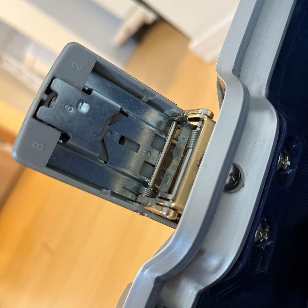 LDUVIN エッセンシャルモダン Cabin Plus シルバーキャリーケース