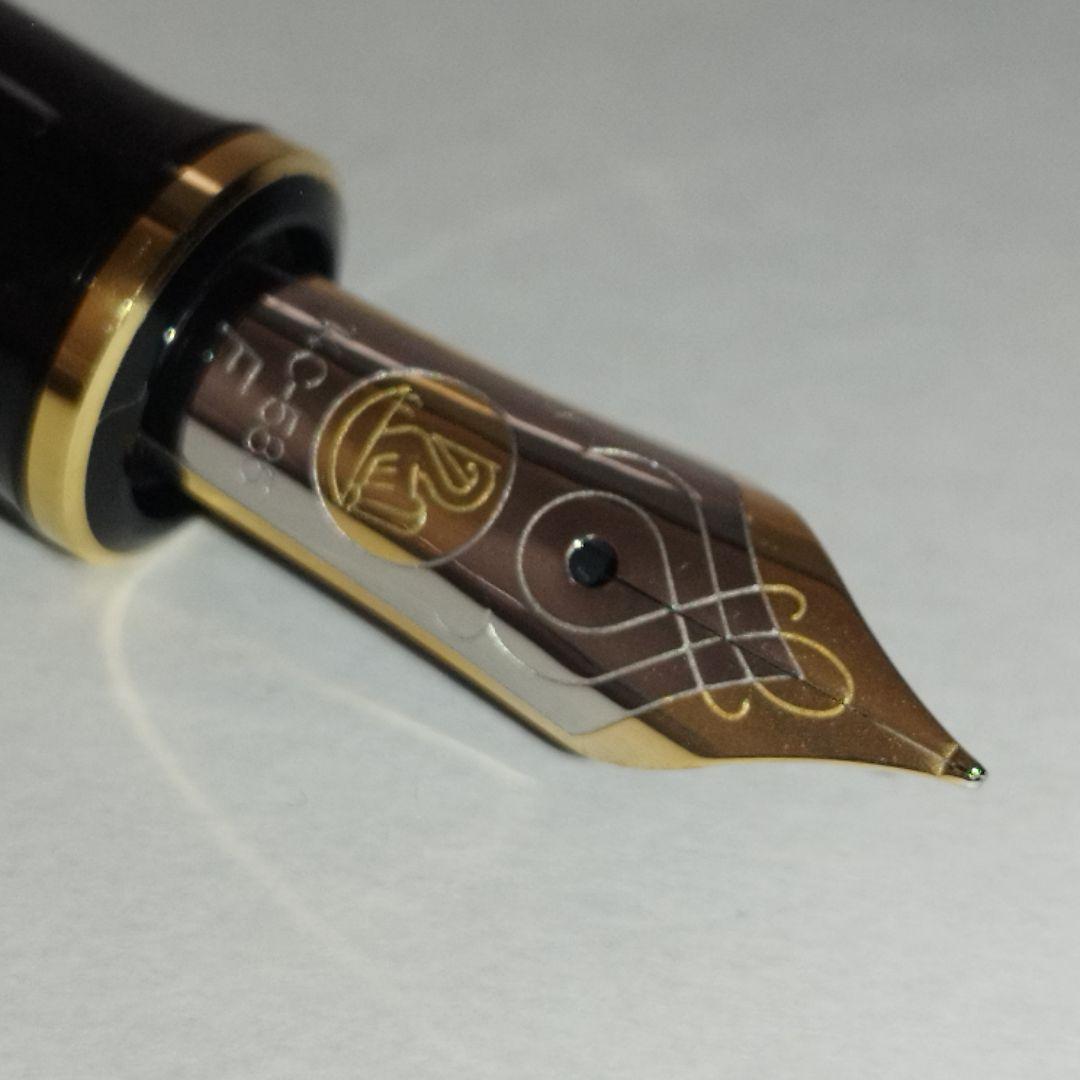 【美品】Pelikan『スーベレーン M600 万年筆 ペン先F』黒×金