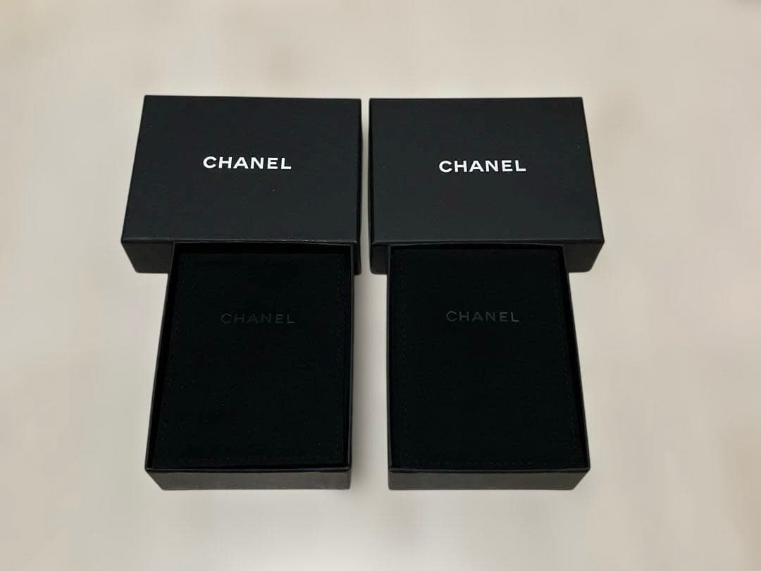 CHANEL ブラックボックス 2個セット　ネックレス　ピアス
