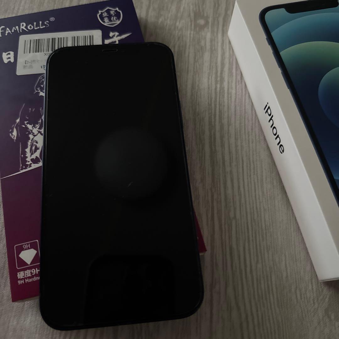 iPhone12本体　ブルー