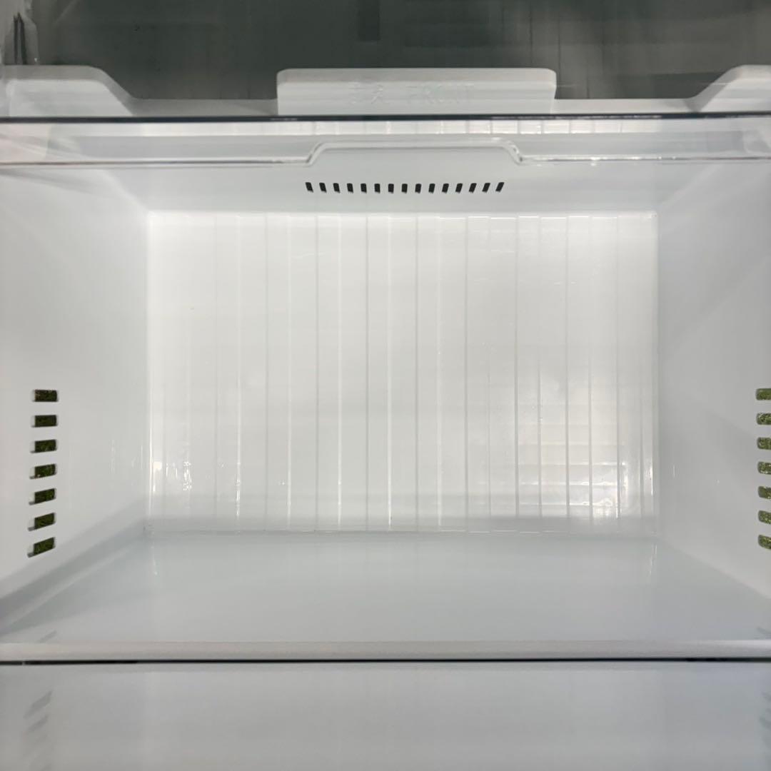 540東芝 024年製 大型冷蔵庫 ガラス割れあり 完動品　300L強　自動製氷