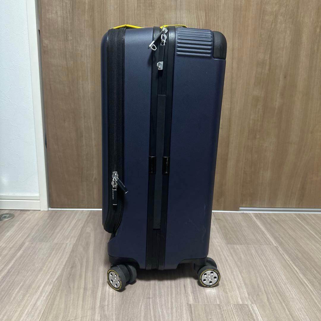 【限定】モンブラン　スーツケース　ピレリコラボ　37L