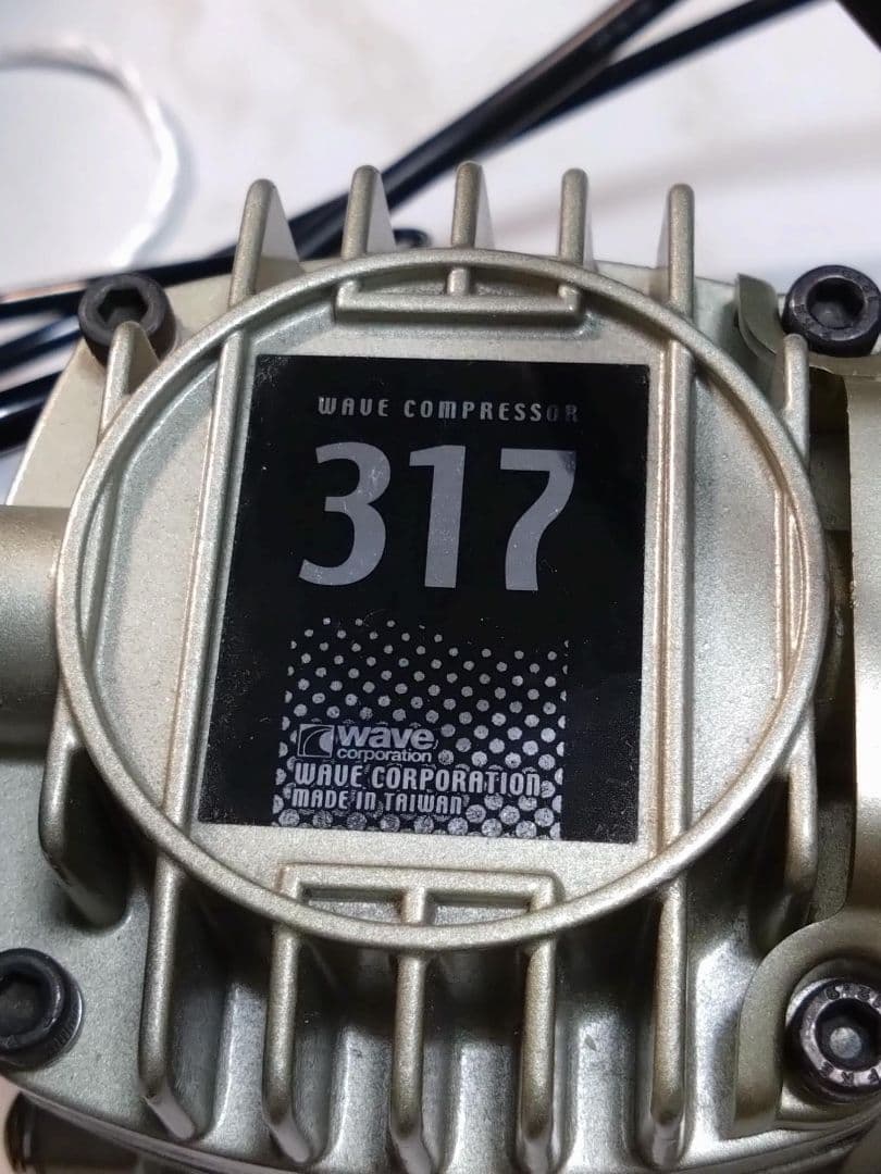 エアダスターにも WAVE 317 エアー コンプレッサー サブタンク付き