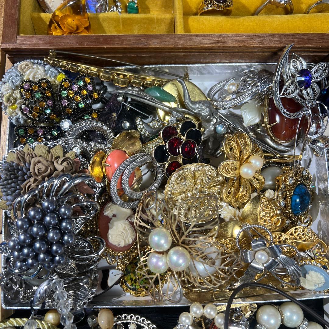 PB233 約4.1kg 不用品　片付品　整理品　遺品　アクセサリーまとめ売り