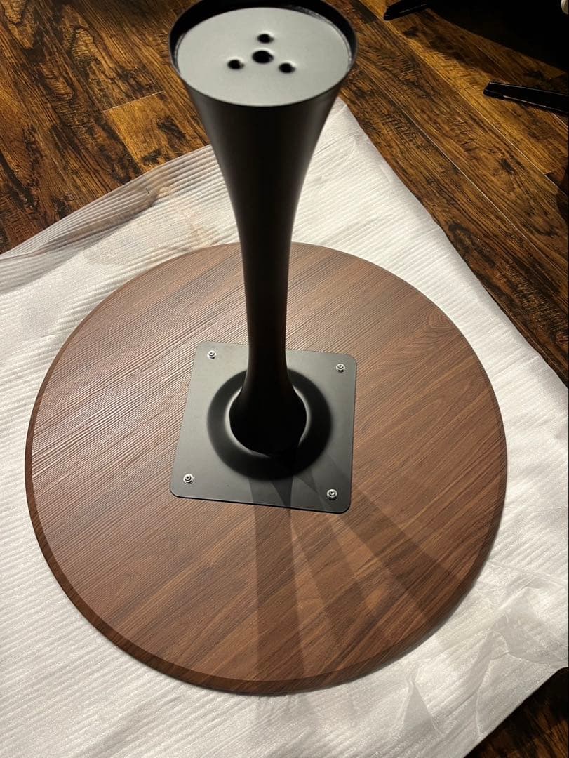 円形ダークブラウンテーブル 直径80cm