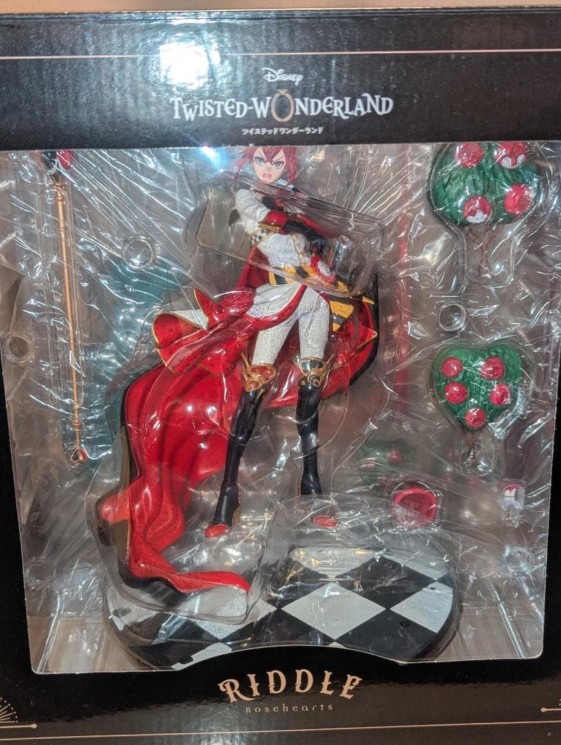 ツイステットワンダーランド リドル・ローズハート 1/8 フィギュア　特典付き