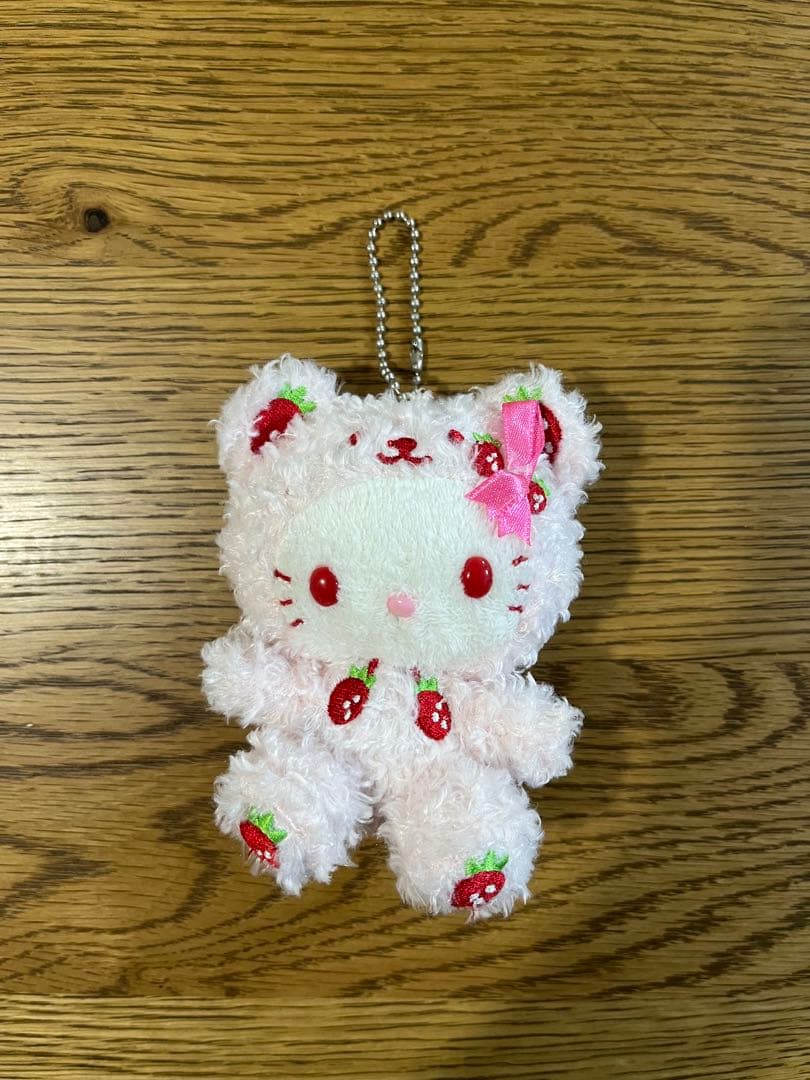 【美品】ハローキティ　ピンクリボン　ぬいぐるみキーチェーン　いちご　くま　レア品