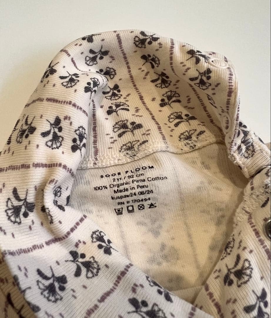 断*中様 soor ploom turtleneck 2Y 花柄　タートルネック