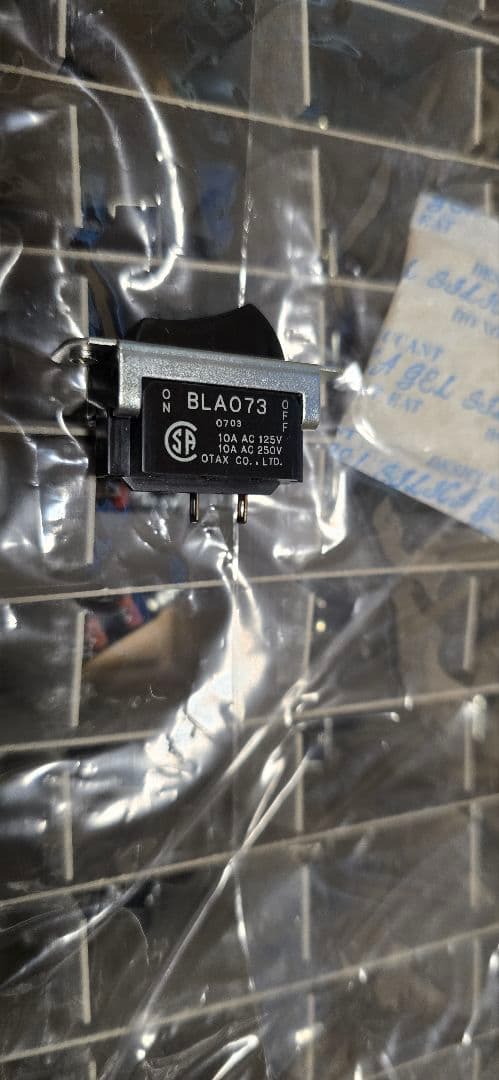 電子部品まとめ売り コンデンサ スイッチ等