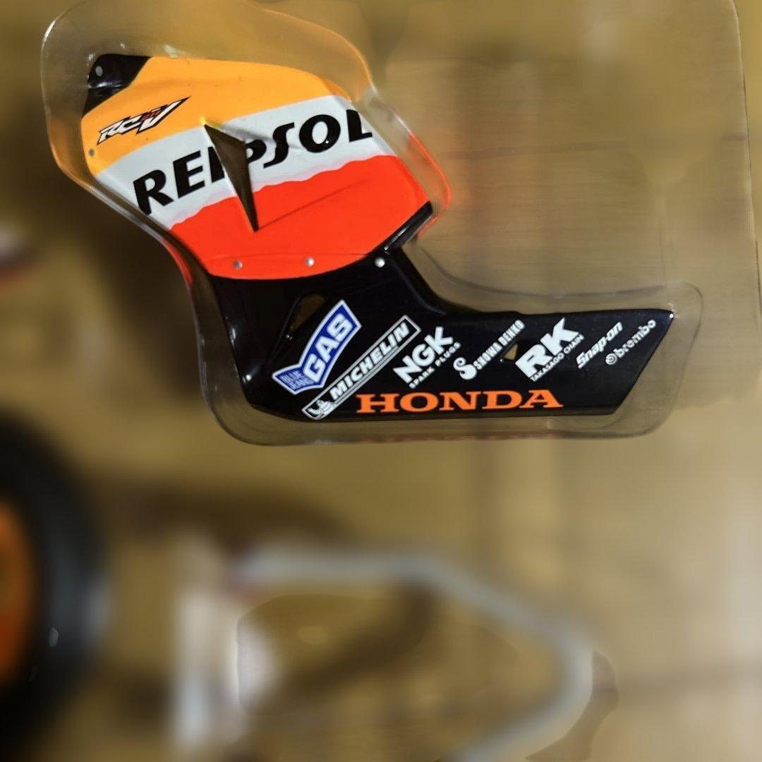 ミニチャンプス MINICHAMPS HONDA RC 211V