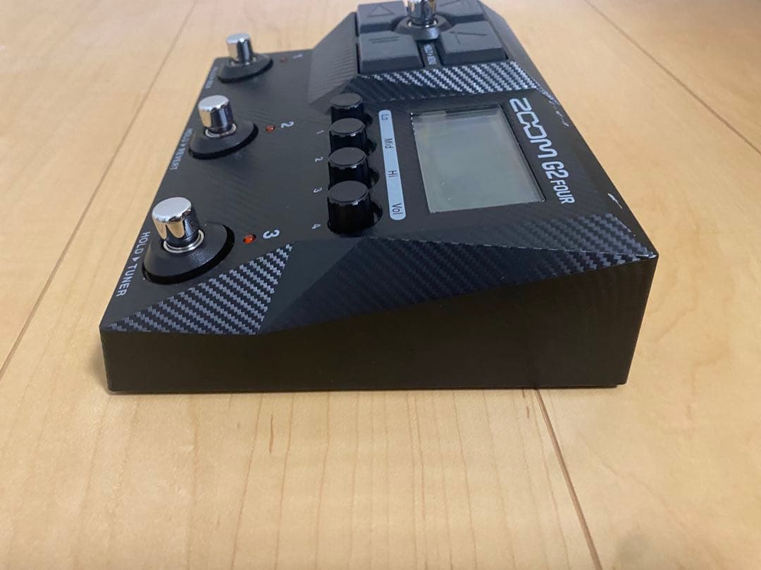 ZOOM G2 FOUR　ギター マルチエフェクター